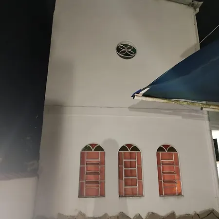 Hostel Flor De Lis Caxambu Exterior photo